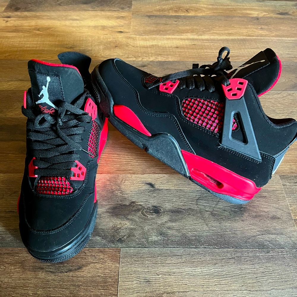 Jordan 4
